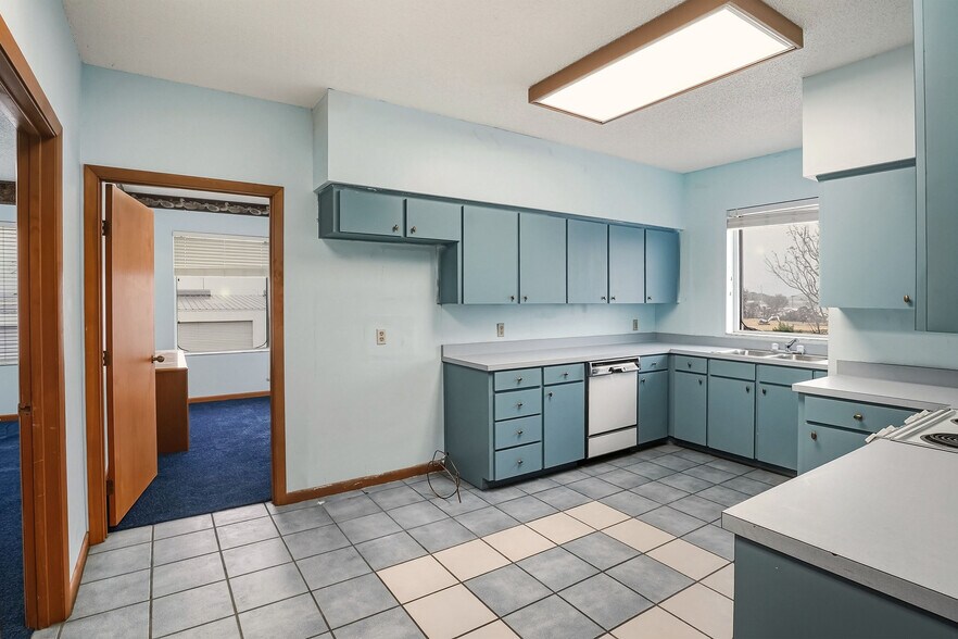 More Photos Of 1803 3rd St Sw, Winter Haven General Retail For Lease