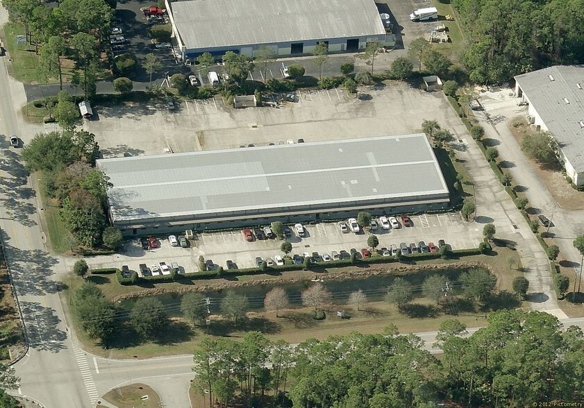 Primary Photo Of 700 Fentress Blvd, Daytona Beach Warehouse For Lease