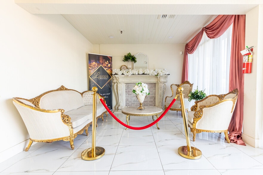 More Photos Of 155 Sheridan Blvd, Lakewood Freestanding For Sale