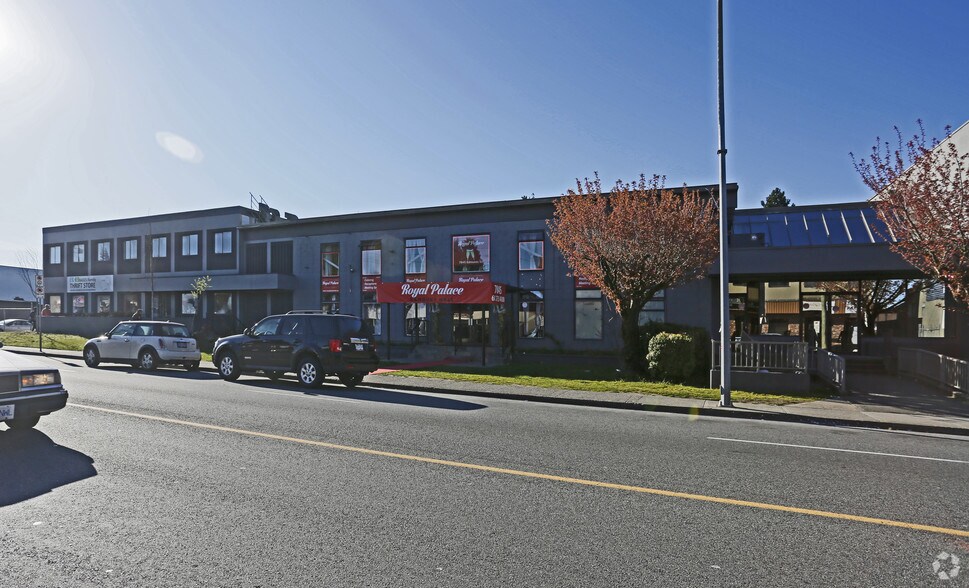 More Photos Of 7825 Edmonds St, Burnaby Flex For Lease