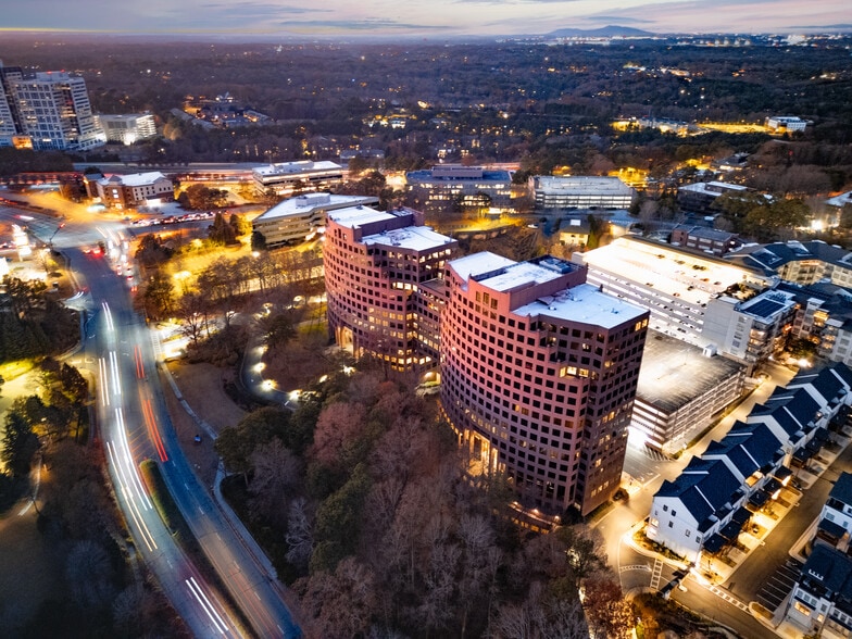 More Photos Of 2727 Paces Ferry Rd SE, Atlanta Office For Lease