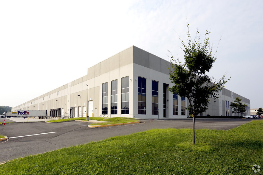 Primary Photo Of 201 Middlesex Center Blvd, Monroe Township Warehouse For Lease