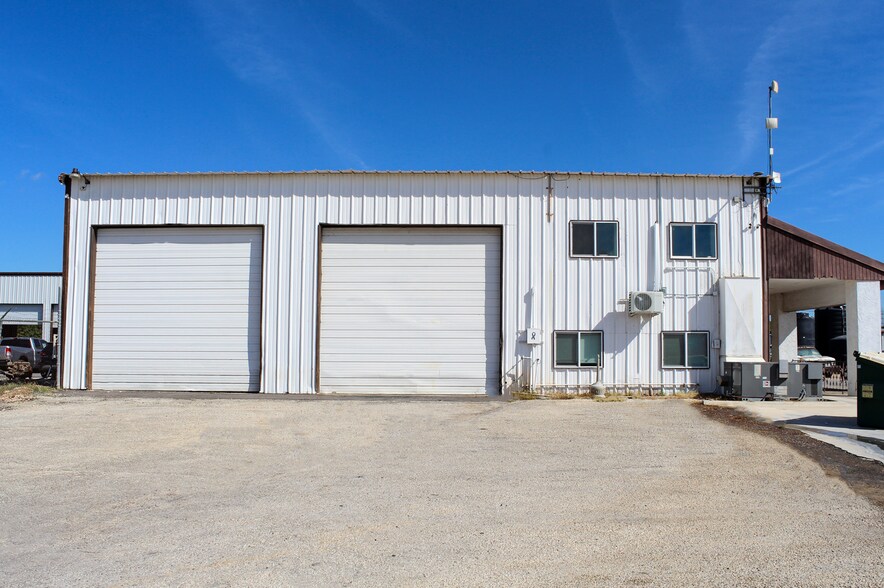 More Photos Of 18975 Marbach Ln, San Antonio Unknown For Lease