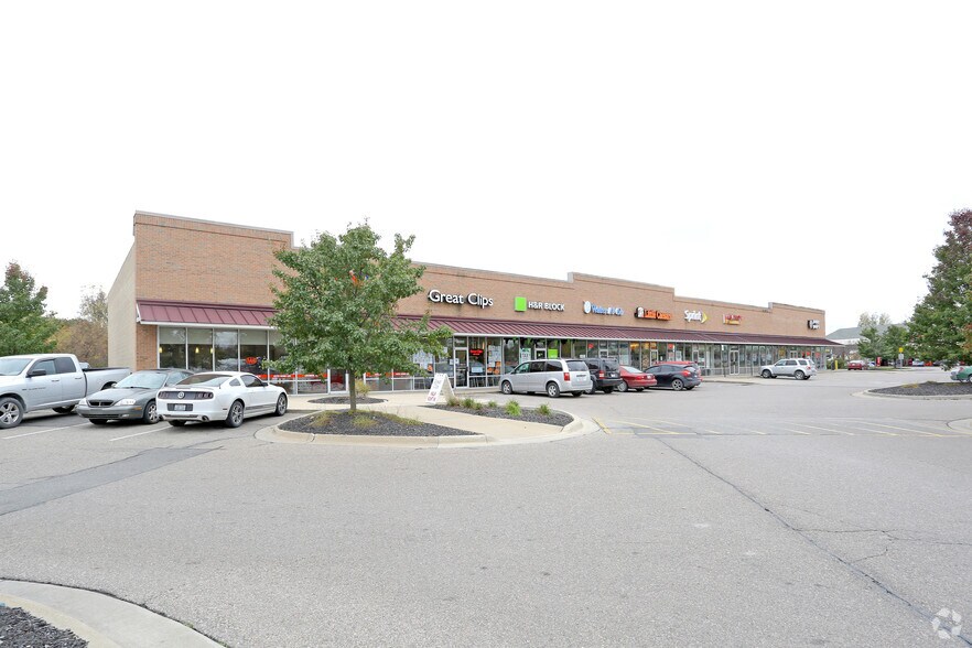 More Photos Of 66822-66900 Gratiot Ave, Richmond Unknown For Lease