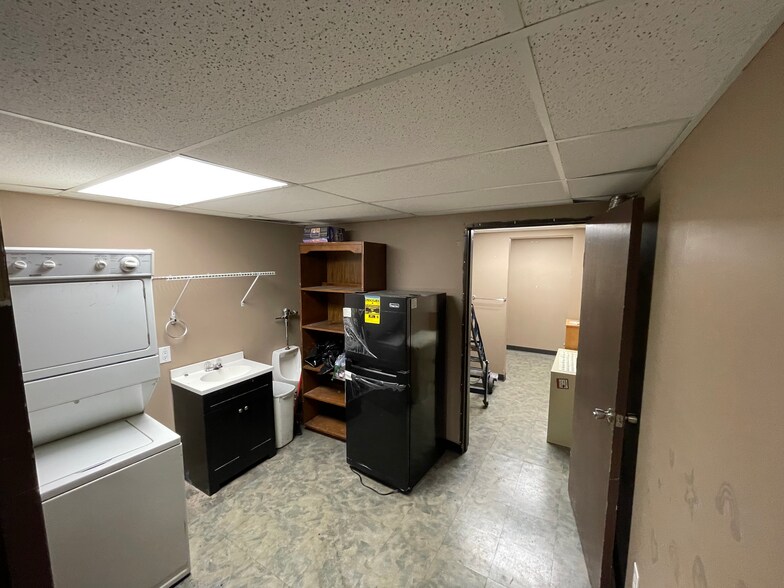 More Photos Of 4475 W 58th Ave, Arvada Light Distribution For Sale