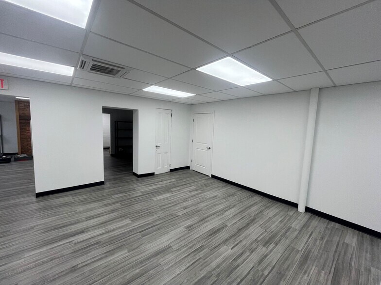 More Photos Of 220 N Main St, Sellersville Manufacturing For Lease