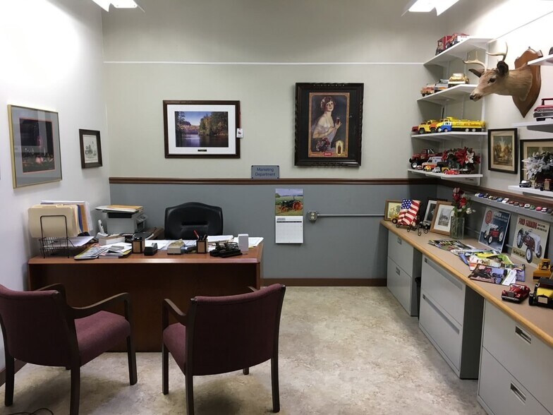 More Photos Of 130 E O'Hara St, Mc Donald Freestanding For Sale