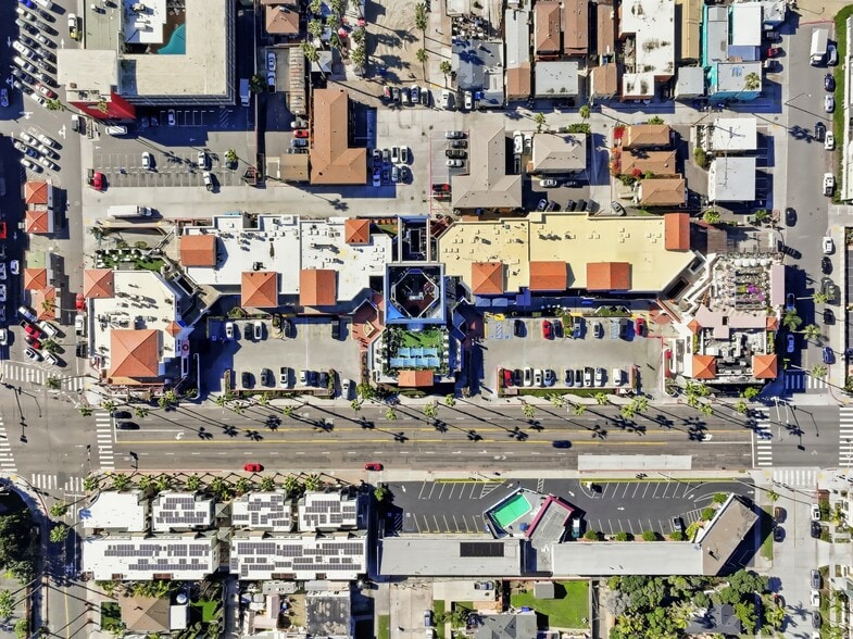 More Photos Of 4110-4190 Mission Blvd, San Diego Unknown For Lease