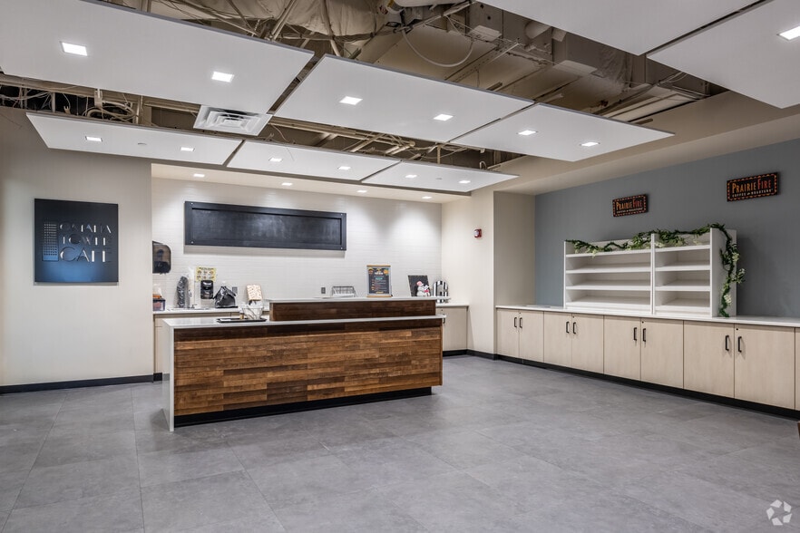 More Photos Of 2120 S 72nd St, Omaha Office For Lease