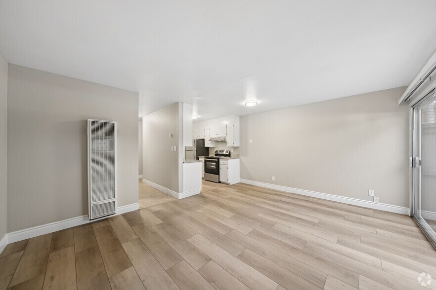 More Photos Of 2125 92nd Ave, Oakland Apartments For Sale