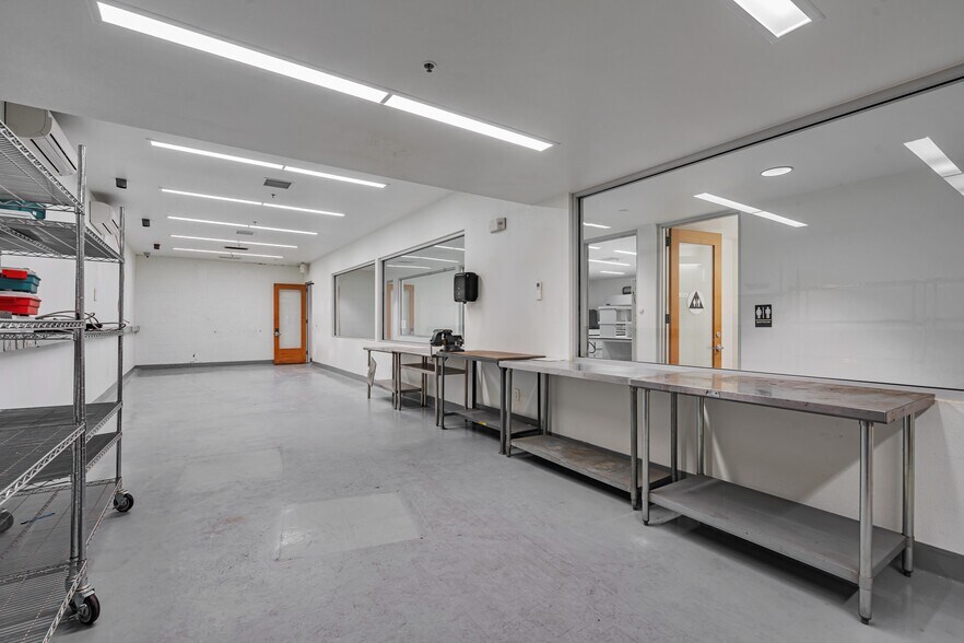 More Photos Of 1320 #1 9th St, Berkeley Industrial For Sale