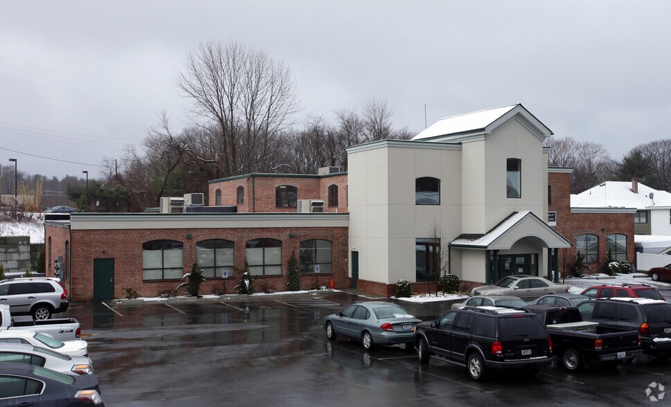More Photos Of 594 Great Rd, North Smithfield Medical For Lease