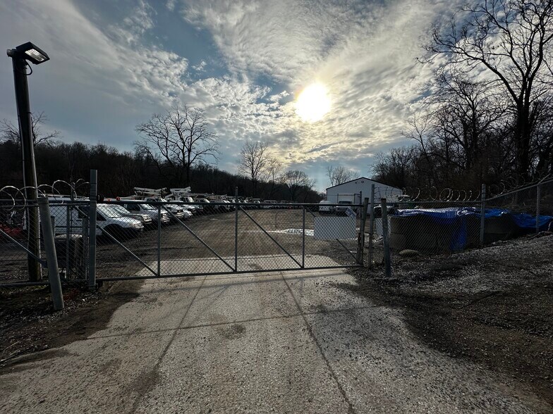 More Photos Of 3470 Gilchrist Rd, Mogadore Warehouse For Sale