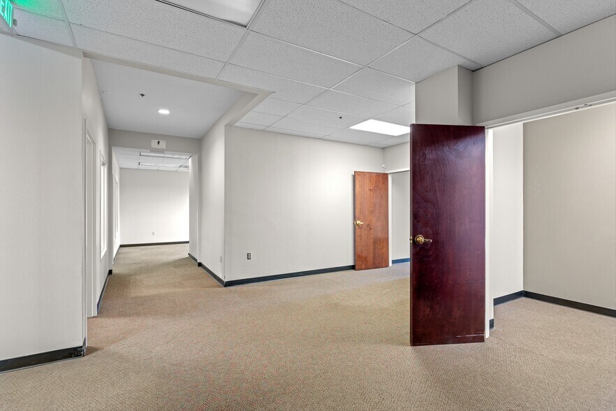 More Photos Of 2030 NE Martin Luther King Jr Blvd, Portland Office For Lease