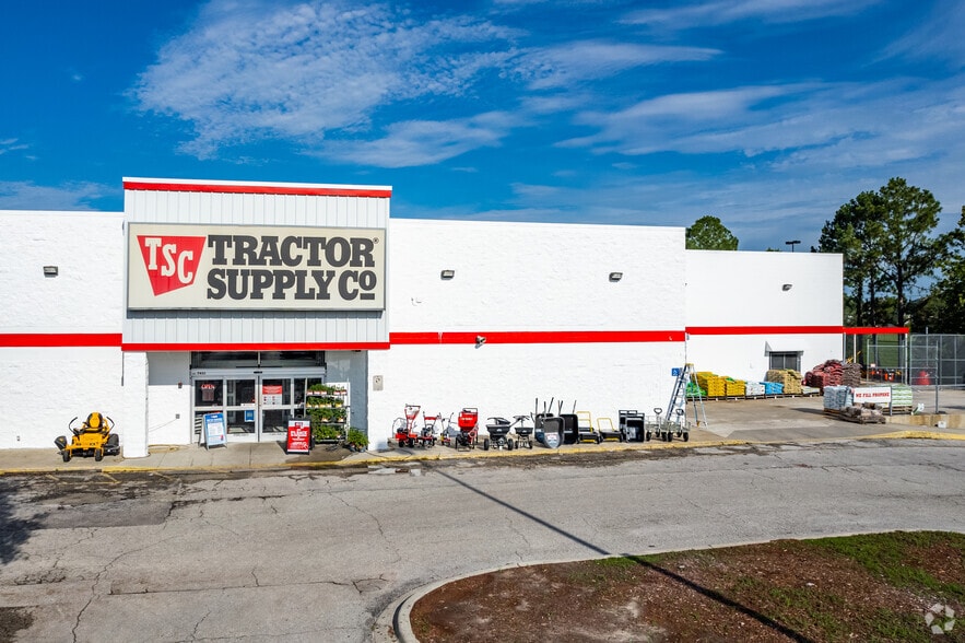 More Photos Of 7325-7407 Gall Blvd, Zephyrhills Unknown For Lease