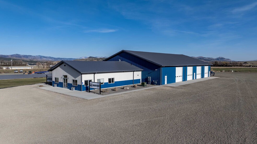 More Photos Of 4775 York Rd, Helena Light Distribution For Sale