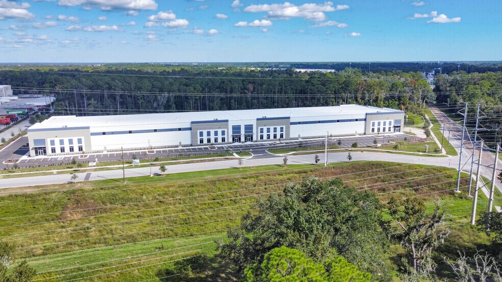 More Photos Of 2555 Ignition Dr, Jacksonville Warehouse For Lease