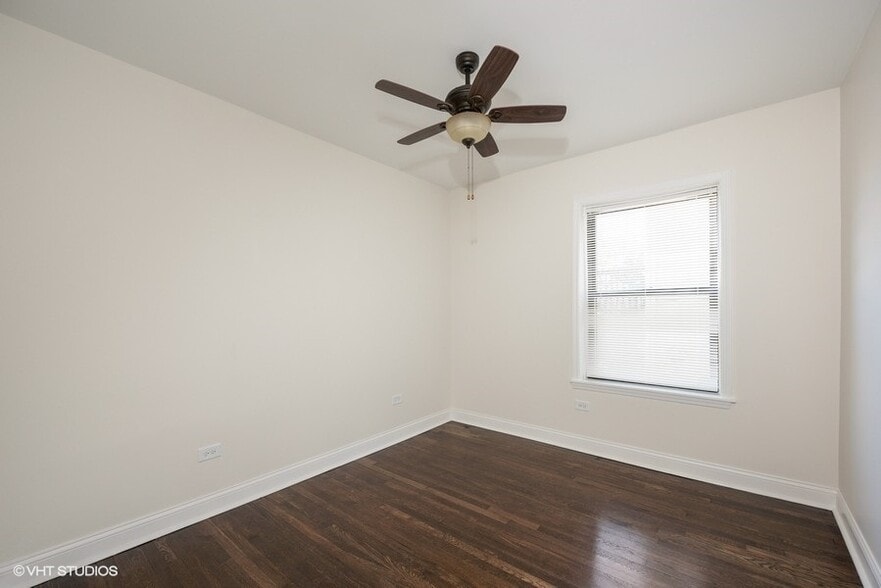 More Photos Of 4934 W Jackson Blvd, Chicago Apartments For Sale