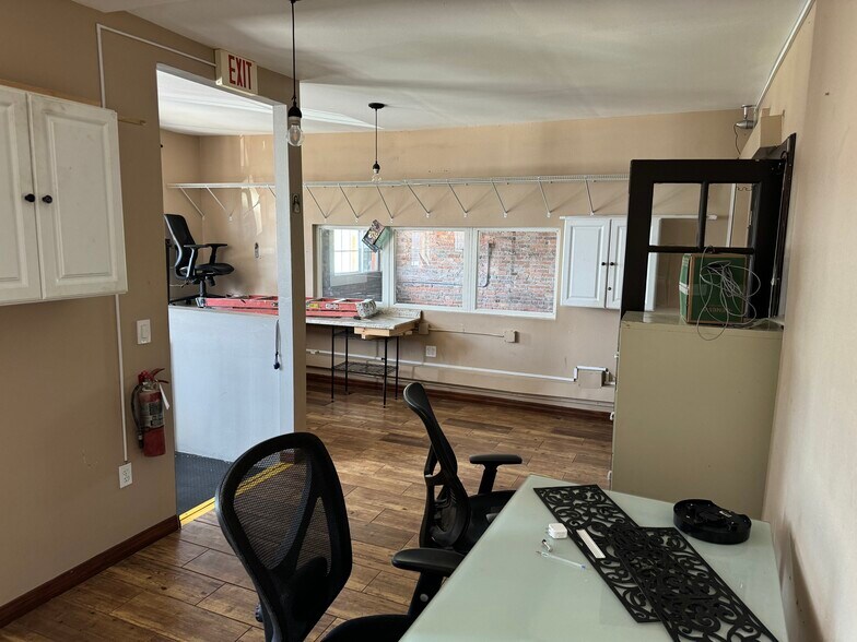 More Photos Of 1525 4th St, Sarasota Restaurant For Lease