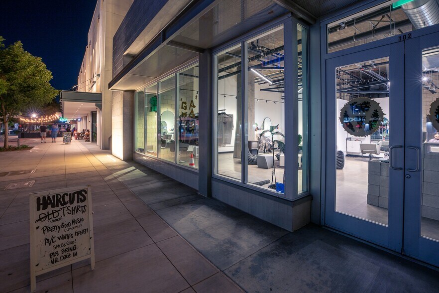 More Photos Of 3750 Main St, Riverside Apartments For Lease