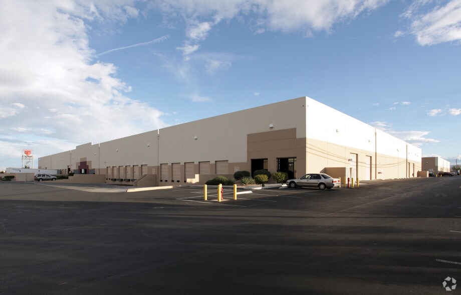 More Photos Of 6585 Escondido St, Las Vegas Warehouse For Lease