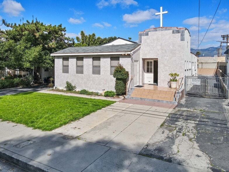 Primary Photo Of 317 W Palmer Ave, Glendale Religious Facility For Sale