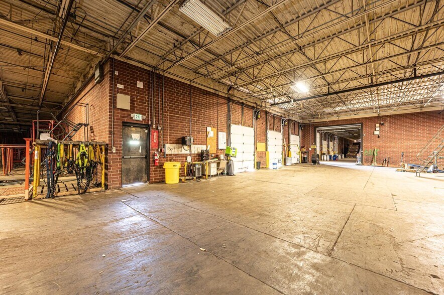 More Photos Of 106 Somerset Dr, Conover Manufacturing For Lease