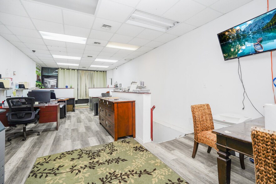 More Photos Of 419 Jersey St, Staten Island Storefront For Sale