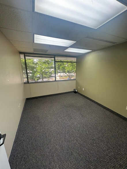 More Photos Of 237 S Westmonte Dr, Altamonte Springs Office For Lease