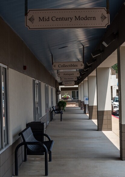 More Photos Of 4332 Central Ave, Hot Springs Unknown For Lease