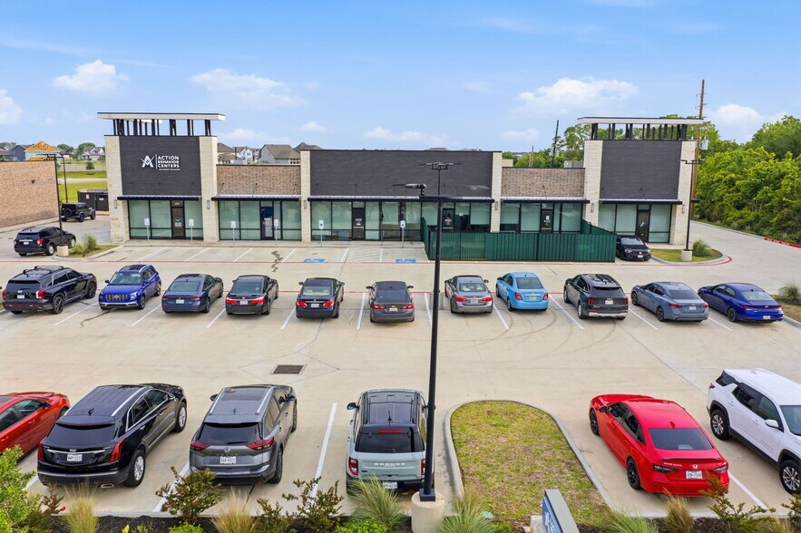 More Photos Of 3401 County Road 58, Manvel General Retail For Sale
