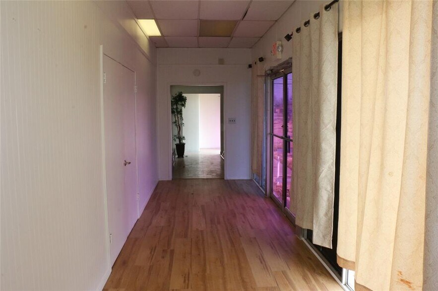 More Photos Of 8210 Schrade Rd, Rowlett Religious Facility For Lease