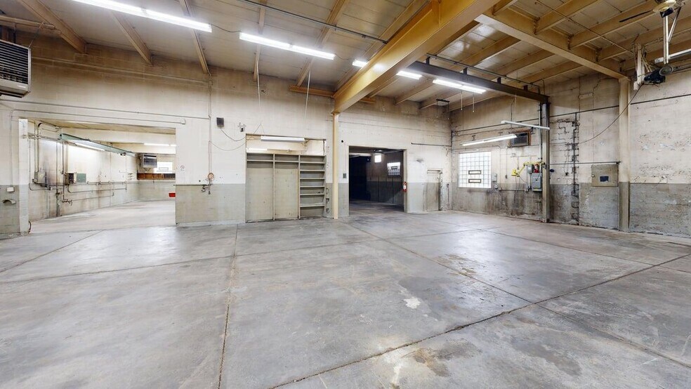More Photos Of 261 Main St, North Tonawanda Manufacturing For Lease