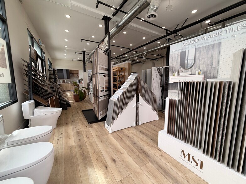 More Photos Of 2315 Market St, Oakland Storefront Retail Office For Lease