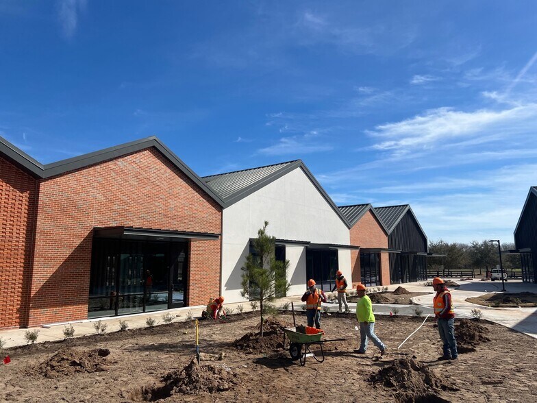 More Photos Of 18802 W Airport Blvd, Richmond Storefront Retail Office For Lease