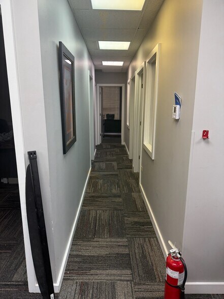 More Photos Of 3043 Ridge Rd, Lansing Office For Lease