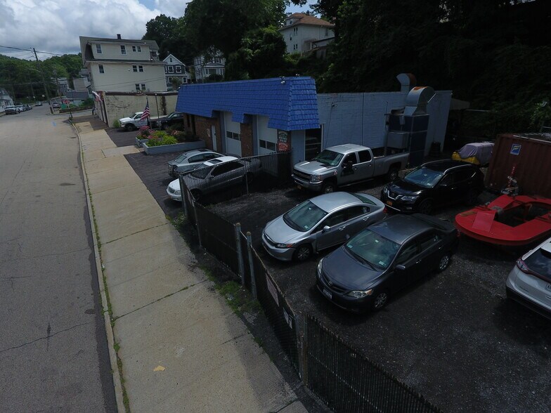 More Photos Of 1561 Park St, Peekskill Auto Repair For Sale