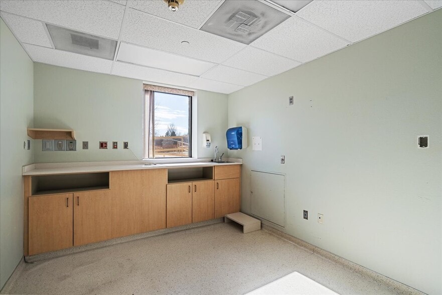 More Photos Of 3235 Sparks Rd, Cheyenne Medical For Lease