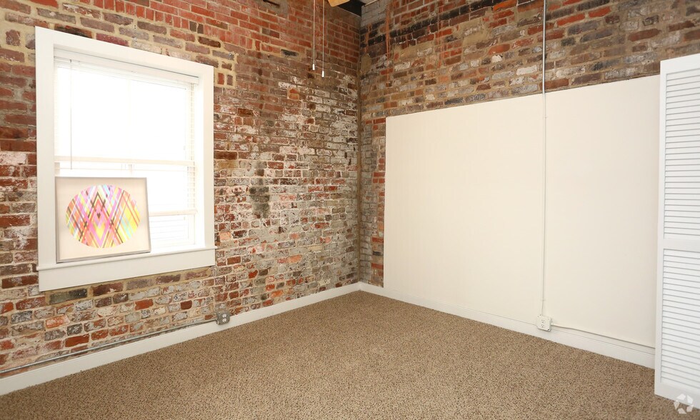 More Photos Of 17 N 18th St, Richmond Apartments For Lease