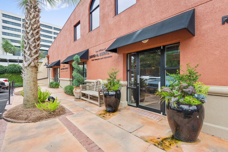 More Photos Of 122 S Calhoun St, Tallahassee Office For Lease