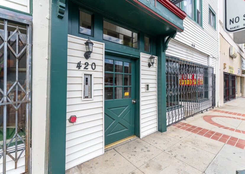 More Photos Of 418-424 W 6th St, San Pedro Apartments For Sale