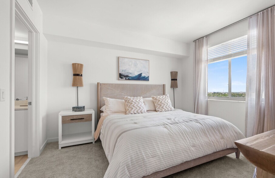 More Photos Of 200 NE 1st Ave, Pompano Beach Apartments For Lease