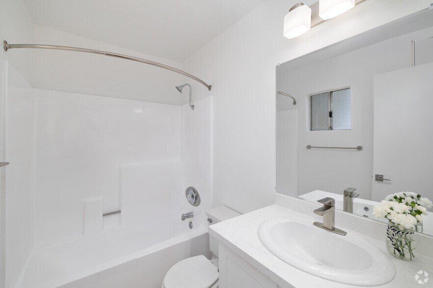 More Photos Of 9360 Creekside Ct, Santee Apartments For Sale