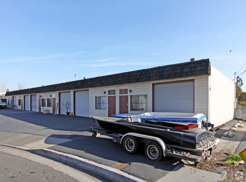 Primary Photo Of 1117-1127 W Alvarez Ave, Orange Light Manufacturing For Sale