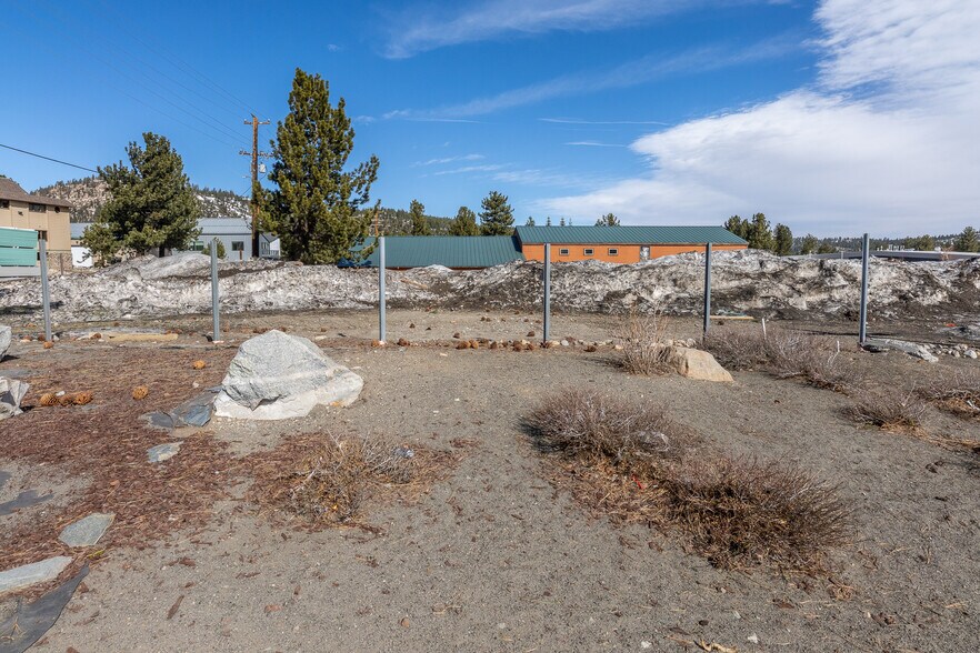 More Photos Of 283 Sierra Manor Rd, Mammoth Lakes Freestanding For Sale