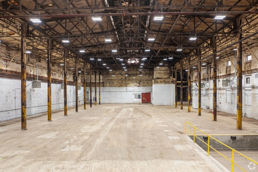 More Photos Of 300 Jefferson St, Camden Warehouse For Lease