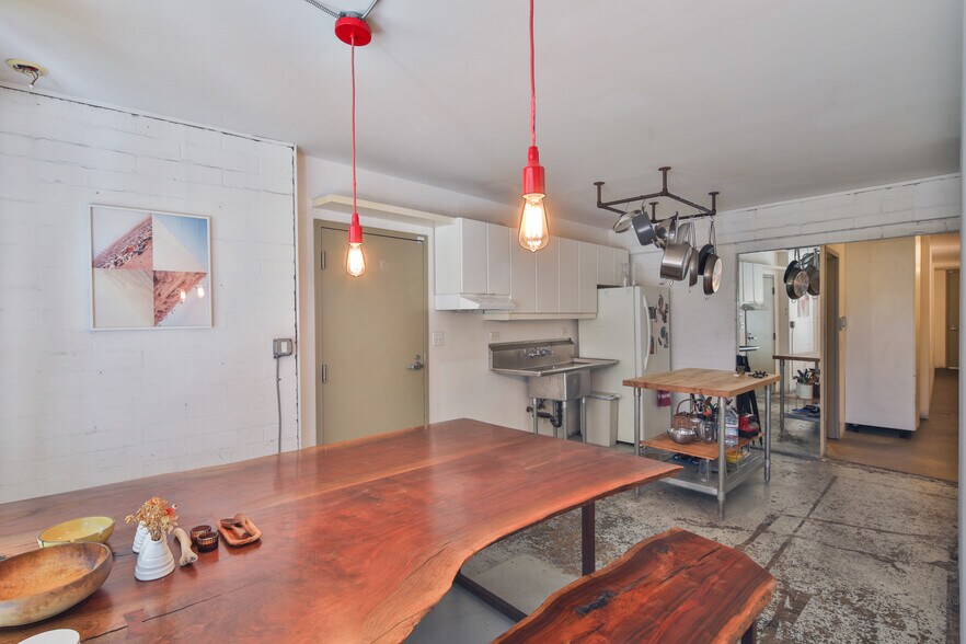 More Photos Of 5017 Exposition Blvd, Los Angeles Office Residential For Lease