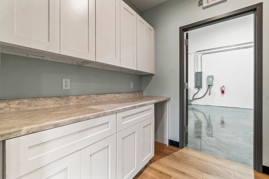 More Photos Of 25330 Aldine Westfield Rd, Spring Warehouse For Lease