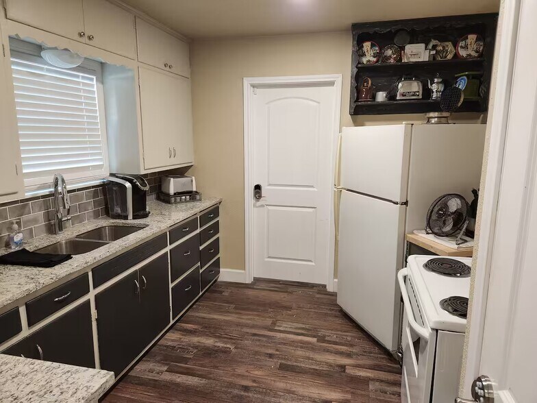 More Photos Of , Lubbock Multifamily For Sale