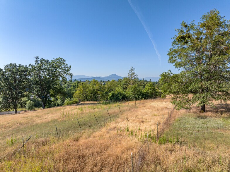 More Photos Of 10569 Hannon Rd, Eagle Point Land For Sale